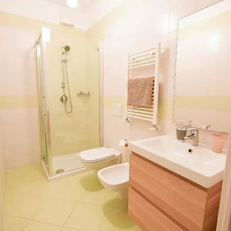 Karol Wojtyla Airport Πανσιόν