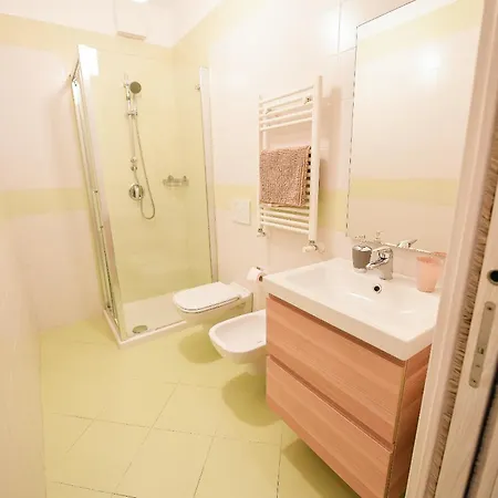 Karol Wojtyla Airport Μπάρι