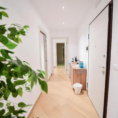 Karol Wojtyla Airport Μπάρι