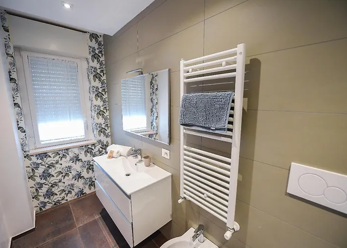 Karol Wojtyla Airport Affittacamere *