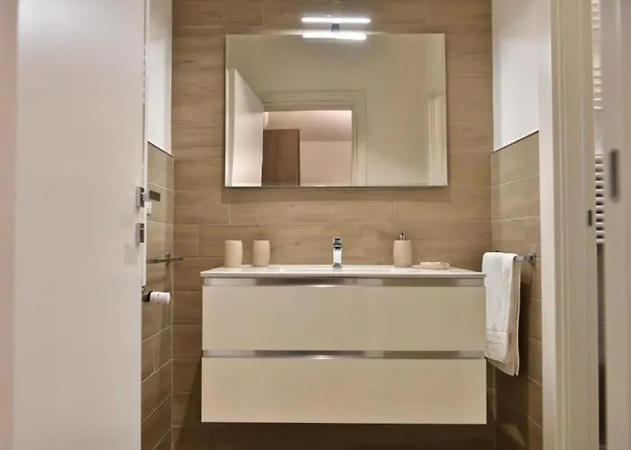 Karol Wojtyla Airport Affittacamere *