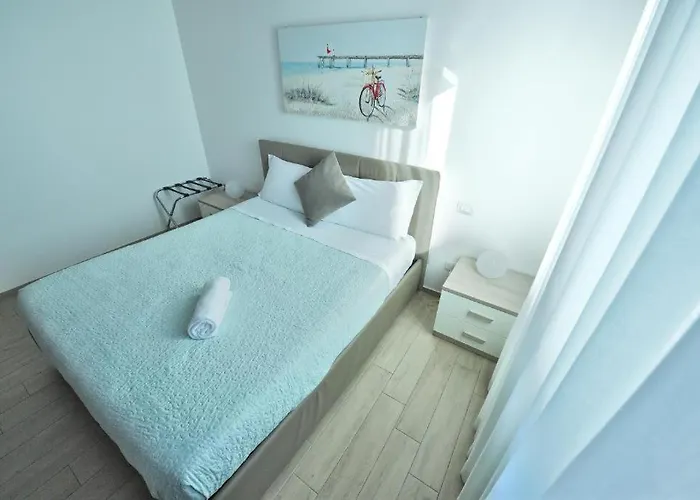 Karol Wojtyla Airport Affittacamere *